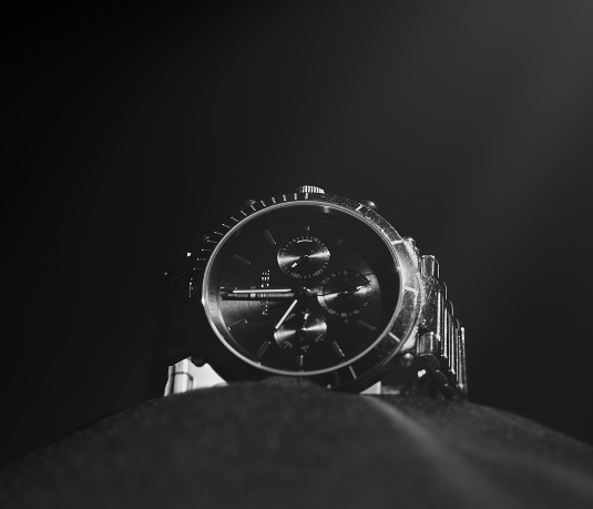 Reloj negro